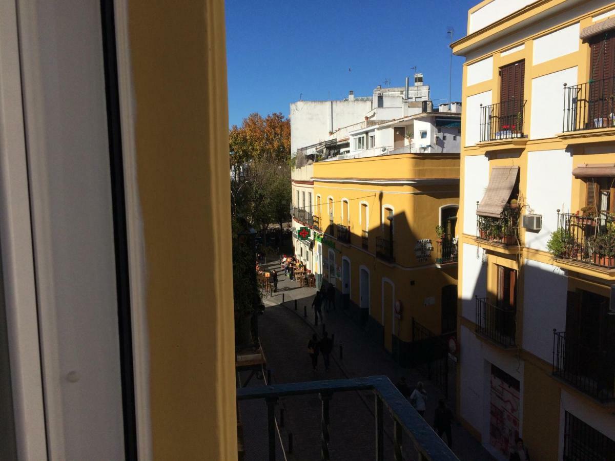 Peris Mencheta Lägenhet Sevilla Exteriör bild