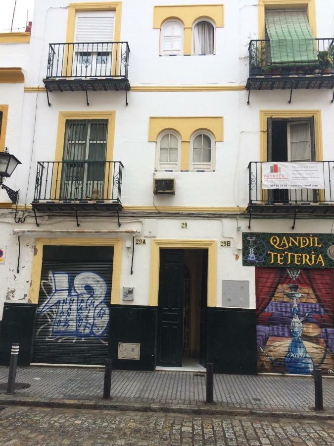 Peris Mencheta Lägenhet Sevilla Exteriör bild